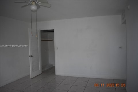 Copropriété à louer à North Miami, Floride: 1 chambre, 100.33 m2 № 2029217 - photo 14