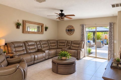 Villa ou maison à vendre à Sun City Center, Floride: 5 chambres, 224.36 m2 № 2413572 - photo 7
