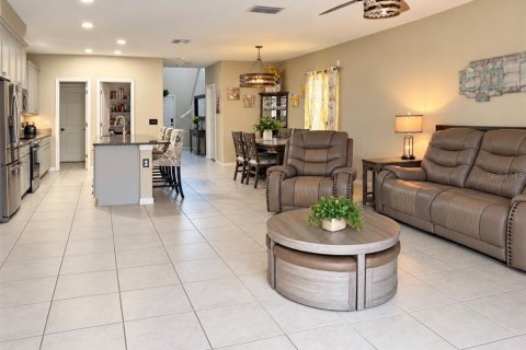 Villa ou maison à vendre à Sun City Center, Floride: 5 chambres, 224.36 m2 № 2413572 - photo 8