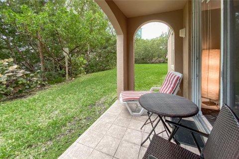 Condo in Aventura, Florida, 2 bedrooms  № 1804381 - photo 12