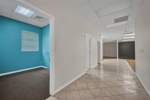 Immobilier commercial à louer à Port Charlotte, Floride: 1820.61 m2 № 1856620 - photo 21
