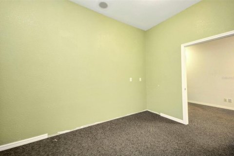 Immobilier commercial à louer à Port Charlotte, Floride: 1820.61 m2 № 1856620 - photo 14