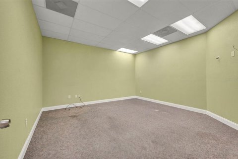 Immobilier commercial à louer à Port Charlotte, Floride: 1820.61 m2 № 1856620 - photo 26