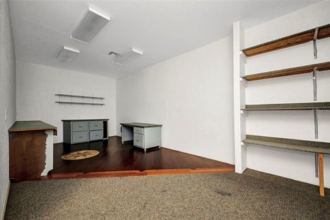 Immobilier commercial à louer à Port Charlotte, Floride: 1820.61 m2 № 1856620 - photo 16