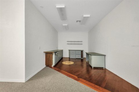Immobilier commercial à louer à Port Charlotte, Floride: 1820.61 m2 № 1856620 - photo 17