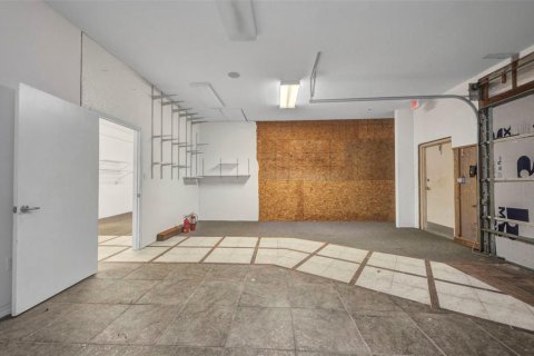 Immobilier commercial à louer à Port Charlotte, Floride: 1820.61 m2 № 1856620 - photo 24