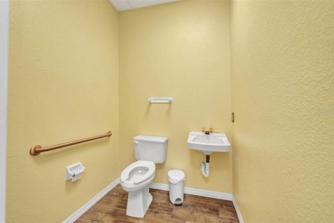 Immobilier commercial à louer à Port Charlotte, Floride: 1820.61 m2 № 1856620 - photo 30
