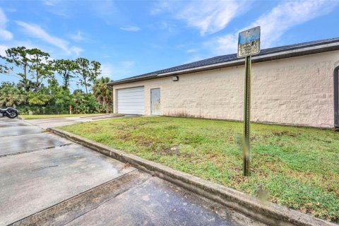 Immobilier commercial à louer à Port Charlotte, Floride: 1820.61 m2 № 1856620 - photo 9