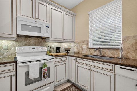 Villa ou maison à vendre à Boynton Beach, Floride: 3 chambres, 171.22 m2 № 2382165 - photo 15