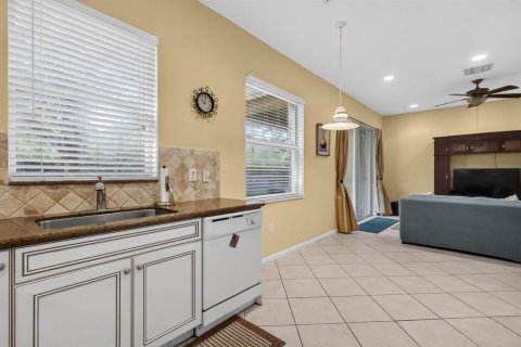 Villa ou maison à vendre à Boynton Beach, Floride: 3 chambres, 171.22 m2 № 2382165 - photo 16
