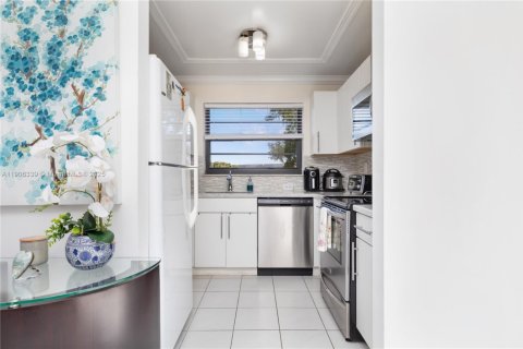 Copropriété à vendre à Pembroke Pines, Floride: 2 chambres, 110.27 m2 № 1963181 - photo 24