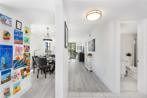 Copropriété à vendre à Pembroke Pines, Floride: 2 chambres, 110.27 m2 № 1963181 - photo 5