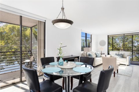 Copropriété à vendre à Pembroke Pines, Floride: 2 chambres, 110.27 m2 № 1963181 - photo 8