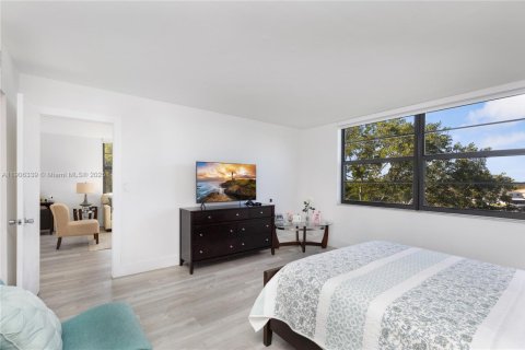 Copropriété à vendre à Pembroke Pines, Floride: 2 chambres, 110.27 m2 № 1963181 - photo 29