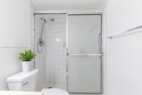 Copropriété à vendre à Pembroke Pines, Floride: 2 chambres, 110.27 m2 № 1963181 - photo 18