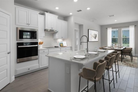 House in Winter Garden, Florida 4 bedrooms, 196.3 sq.m. № 2093909 - photo 2