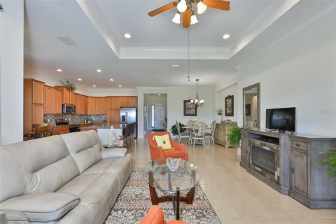House in Sun City Center, Florida 2 bedrooms, 200.02 sq.m. № 2097207 - photo 7