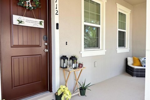 Townhouse in Windermere, Florida 3 bedrooms, 185.53 sq.m. № 2209813 - photo 2