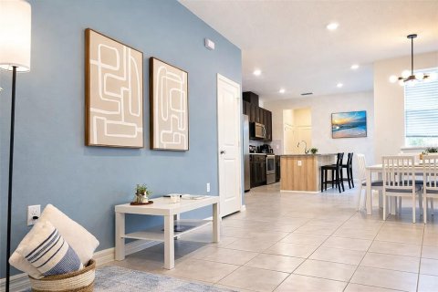Townhouse in Windermere, Florida 3 bedrooms, 185.53 sq.m. № 2209813 - photo 9