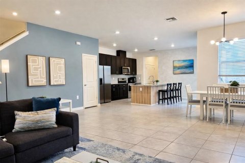 Townhouse in Windermere, Florida 3 bedrooms, 185.53 sq.m. № 2209813 - photo 8
