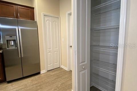 House in Ruskin, Florida 2 bedrooms, 130.62 sq.m. № 1587336 - photo 13