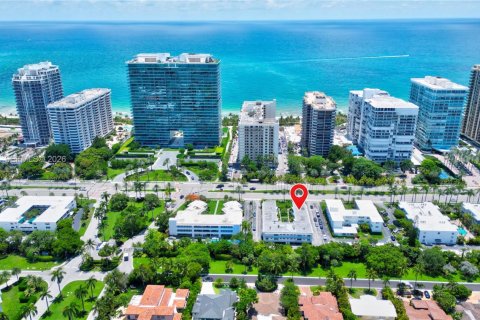 Снять в аренду кондоминиум в Бэл-Харбор, Флорида 1 спальня, 69.21м2, № 1997207 - фото 30