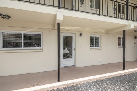 Condominio en venta en Saint Petersburg, Florida, 2 dormitorios, 94.3 m2 № 2199231 - foto 4