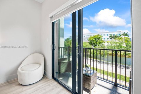 Copropriété à vendre à Doral, Floride: 4 chambres, 139.91 m2 № 1834100 - photo 4
