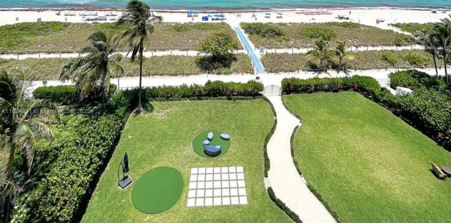 Condo in Surfside, Florida, 2 bedrooms  № 1790580