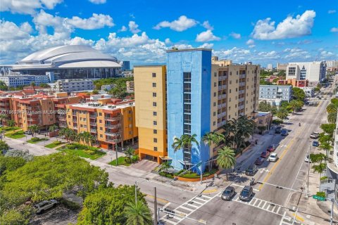 Купить кондоминиум в Майами, Флорида 1 спальня, 66.7м2, № 1968446 - фото 29