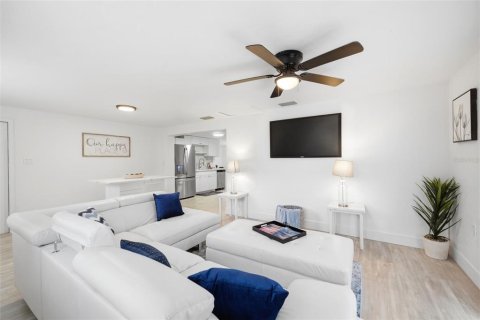 Casa en venta en New Port Richey, Florida, 3 dormitorios, 118.54 m2 № 2223336 - foto 23