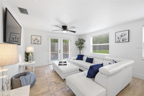Casa en venta en New Port Richey, Florida, 3 dormitorios, 118.54 m2 № 2223336 - foto 7