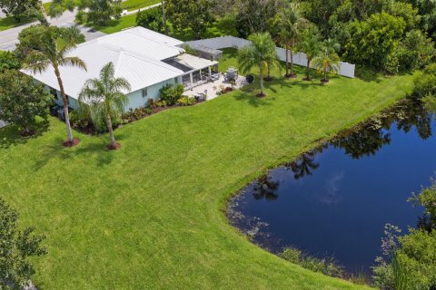 House in Port St. Lucie, Florida 3 bedrooms, 159.23 sq.m. № 2430227 - photo 6
