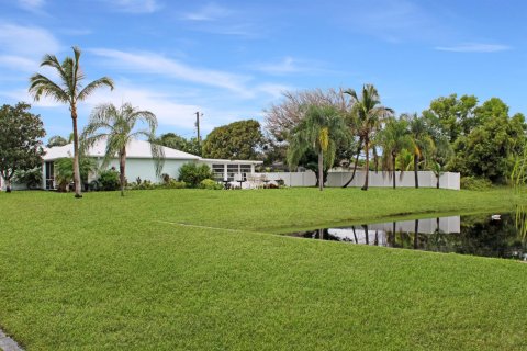 House in Port St. Lucie, Florida 3 bedrooms, 159.23 sq.m. № 2430227 - photo 10