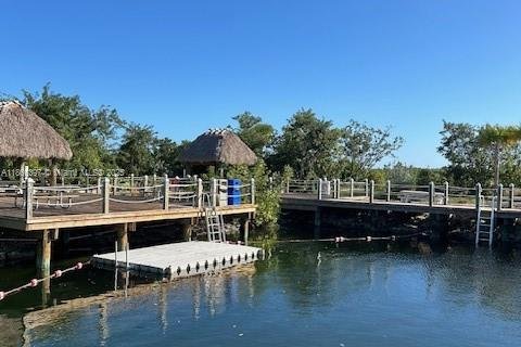 Casa en venta en Big Pine Key, Florida, 2 dormitorios, 107.02 m2 № 1921084 - foto 12