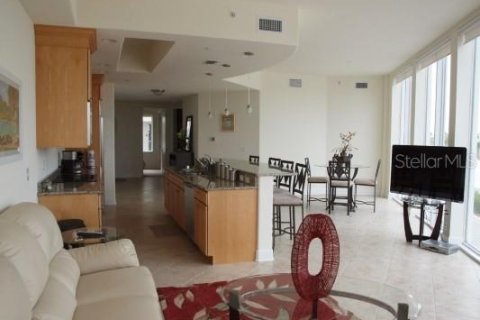 Copropriété à louer à Englewood, Floride: 2 chambres, 128.58 m2 № 1813231 - photo 4