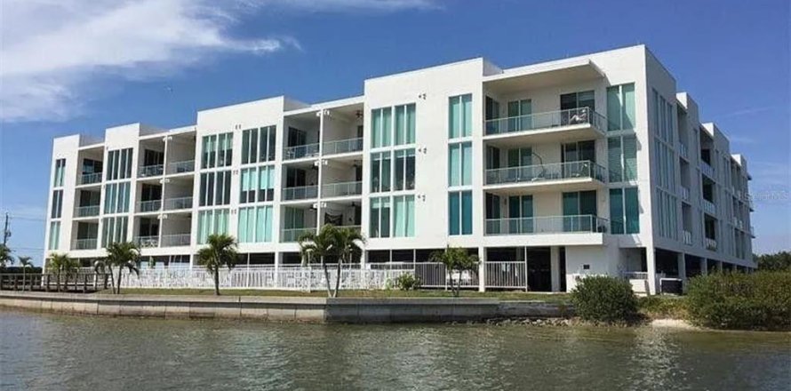 Condominio en Englewood, Florida, 2 dormitorios  № 1813231