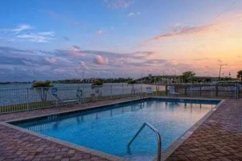 Copropriété à louer à Englewood, Floride: 2 chambres, 128.58 m2 № 1813231 - photo 15