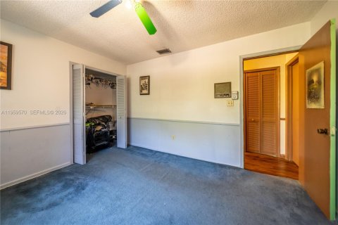 House in Miramar, Florida 4 bedrooms, 241.36 sq.m. № 2080652 - photo 24