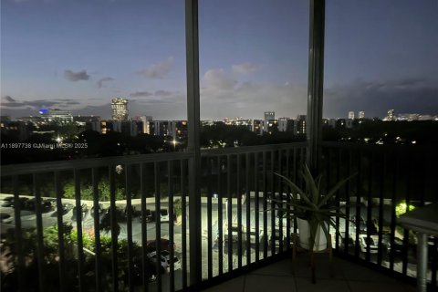 Купить кондоминиум в Авентура, Флорида 2 спальни, 96.43м2, № 1949312 - фото 12