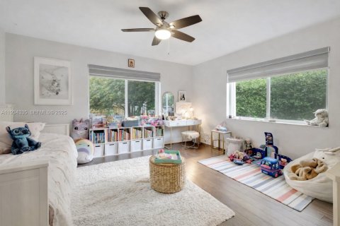 House in Miami Shores, Florida 3 bedrooms, 166.85 sq.m. № 1992477 - photo 7