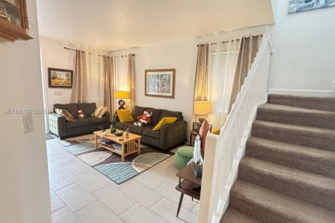 Adosado en venta en Homestead, Florida, 3 dormitorios, 169.92 m2 № 2000287 - foto 4