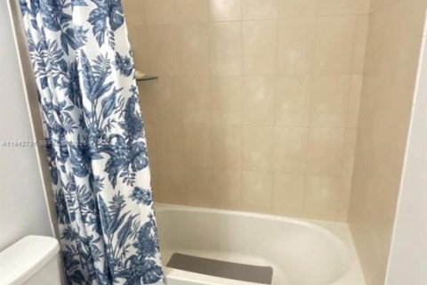 Adosado en venta en Homestead, Florida, 3 dormitorios, 169.92 m2 № 2000287 - foto 20