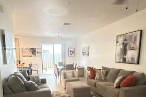 Adosado en venta en Homestead, Florida, 3 dormitorios, 169.92 m2 № 2000287 - foto 6
