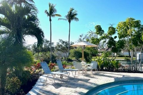 House in Punta Gorda, Florida 2 bedrooms, 119.84 sq.m. № 1131819 - photo 4