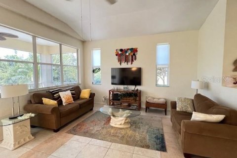 House in Punta Gorda, Florida 2 bedrooms, 119.84 sq.m. № 1131819 - photo 12