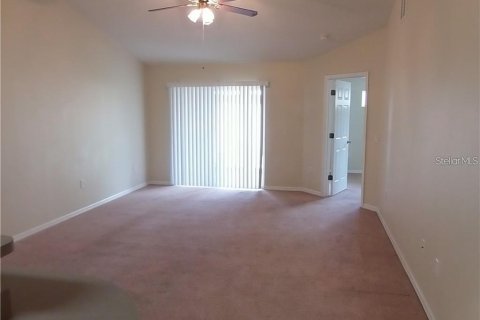 Apartamento en alquiler en Eustis, Florida, 3 dormitorios, 108.79 m2 № 1844343 - foto 12