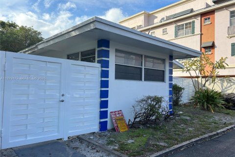 Villa ou maison à louer à Fort Lauderdale, Floride: 176.33 m2 № 1976627 - photo 1
