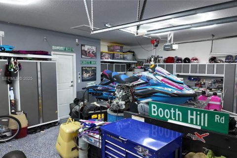 House in Homestead, Florida 4 bedrooms, 226.4 sq.m. № 1990849 - photo 29