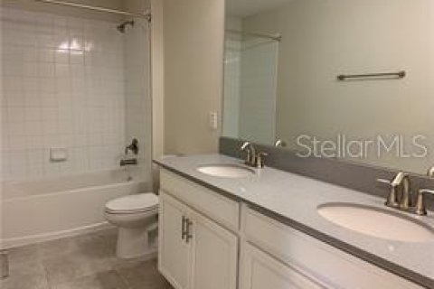 House in STOREY PARK in Orlando, Florida 5 bedrooms, 228.63 sq.m. № 1882898 - photo 7